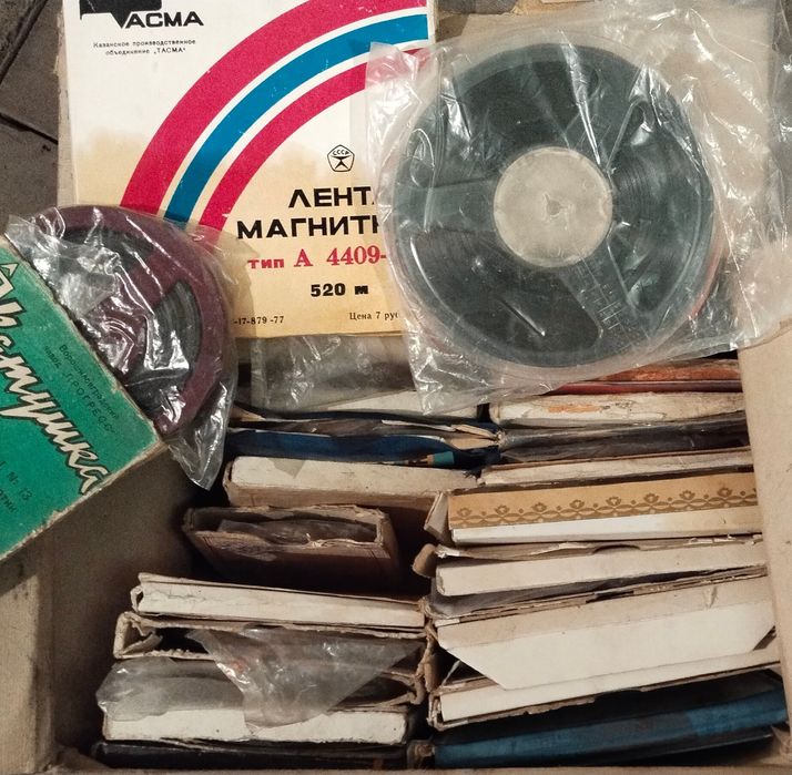 П-тся. Аудио-кассетв/пластинки/бабины.