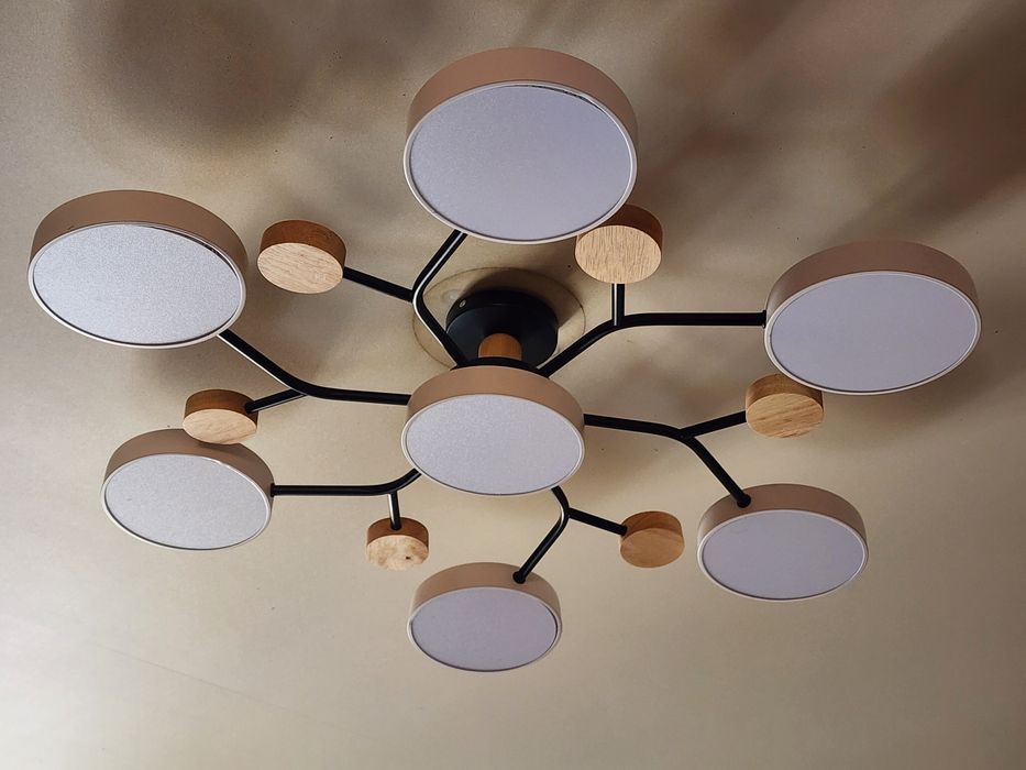 Люстра LED 84W красивая люстра Свет