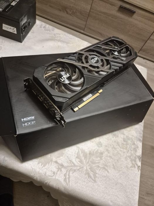 Видео карта и захранване . Използвани са 10 дни .