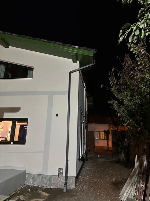 Jgheaburi si burlane din aluminiu,dintr-o singura bucata.