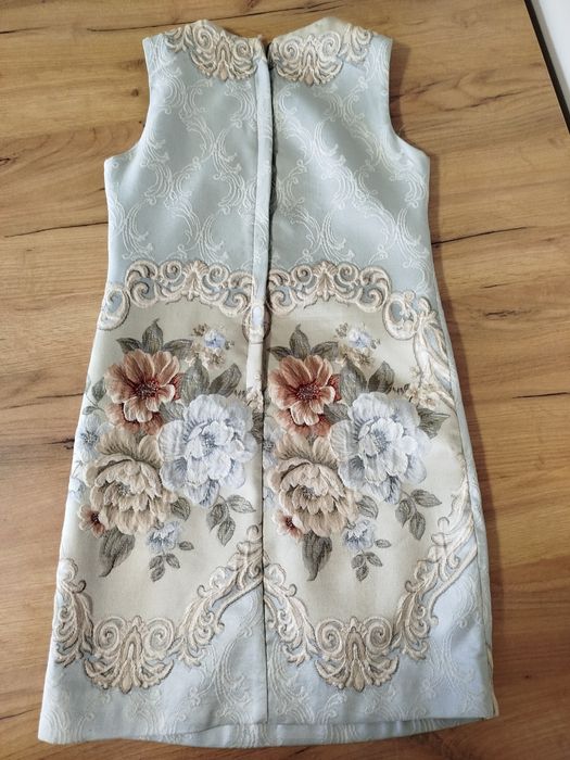 Рокля в прекрасни орнаменти