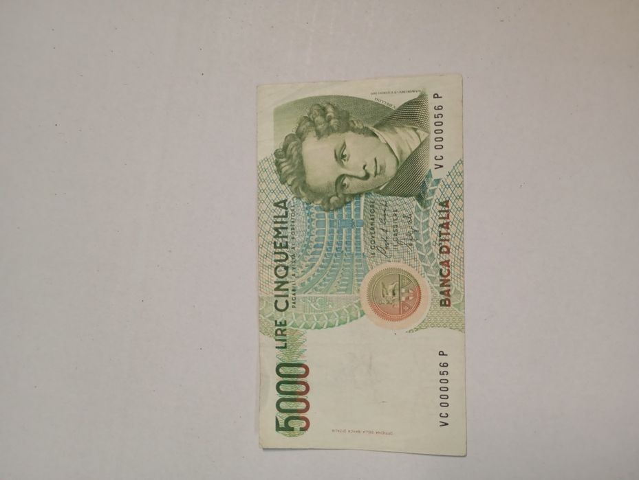 Няколко банкноти