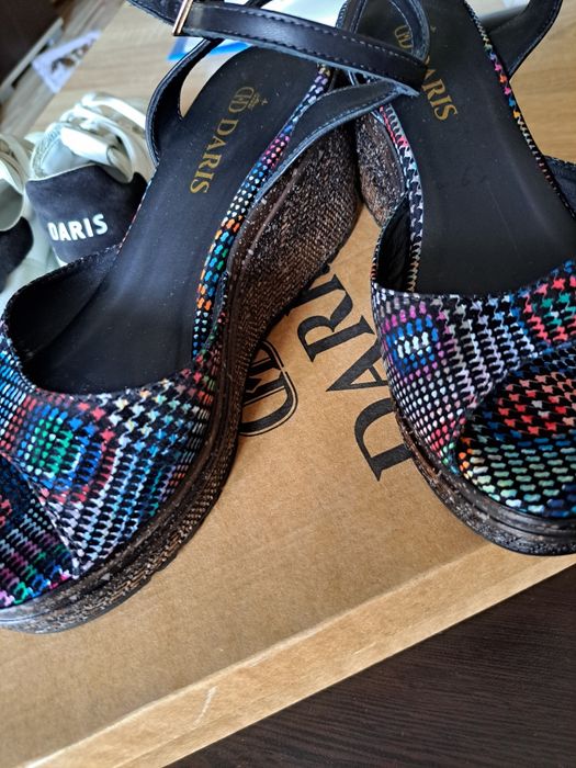 Сандали"Дарис" нови