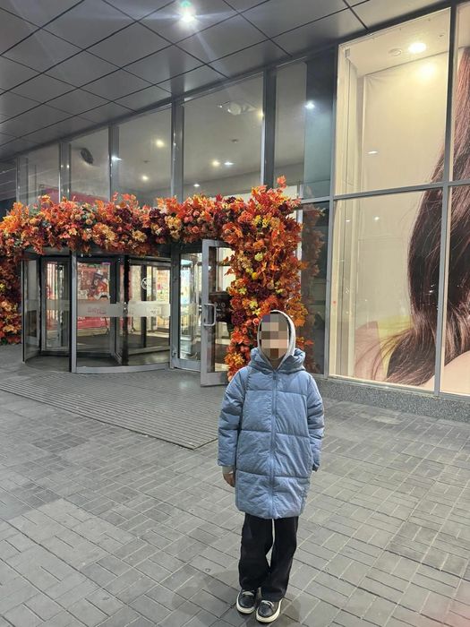 Продам куртку осень