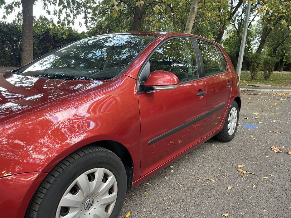 VW Golf 5 1.4 benzina (negociabil)
