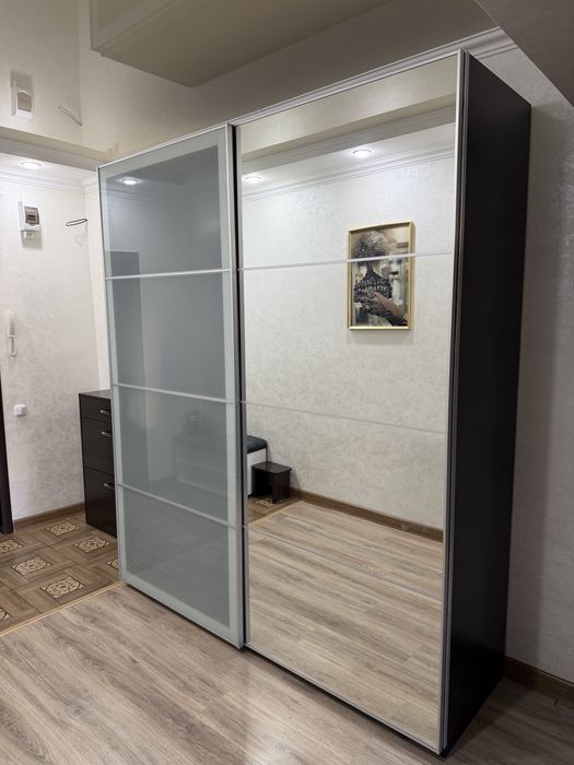 Продам шкаф ИКЕА в прихожую