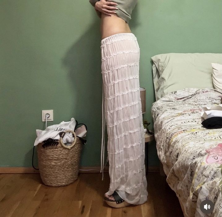 Дълга плажна пола , прозира леко
