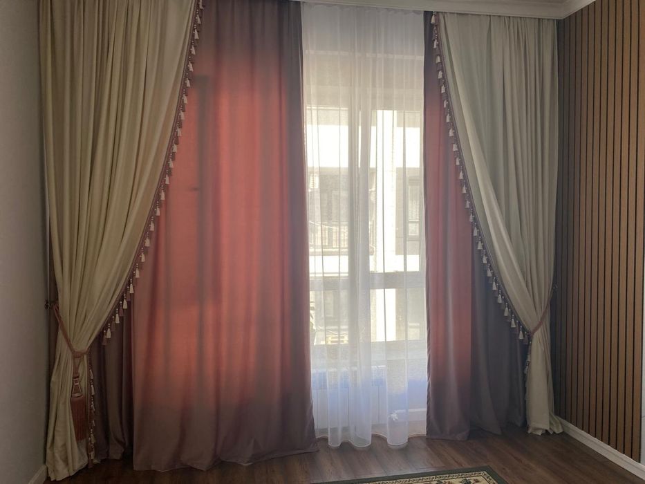 Продадим Шторы комплект