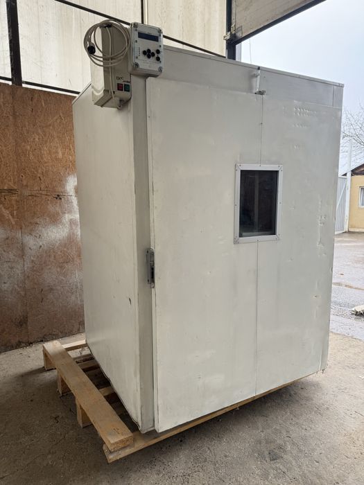 Incubatoare/eclozor ouă struti de vanzare