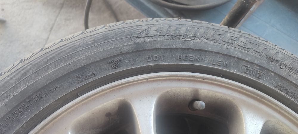 Capota Touran 2008+4 roti de vara Bridgestone