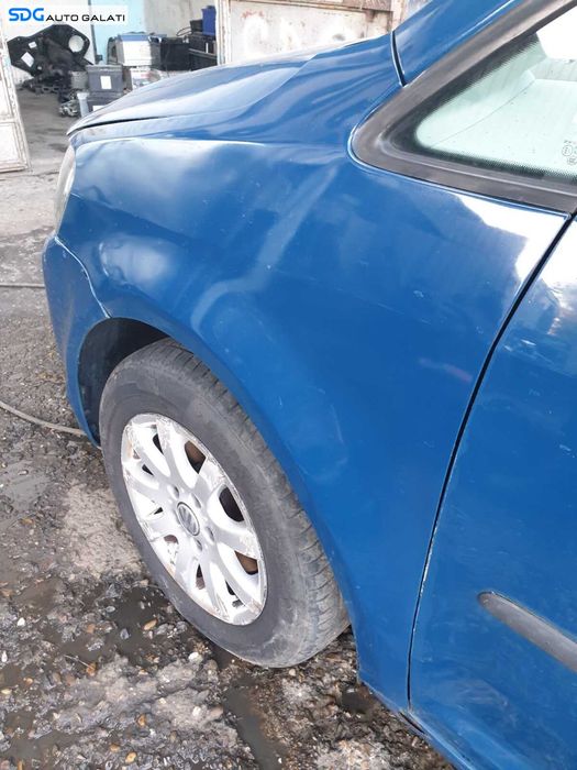 Aripa Stanga Fata Volkswagen Touran 1T3 2010 - 2015 Culoare LA5H [C9188]