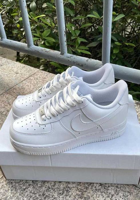 Nike Air Force 1 Low '07 White EU45