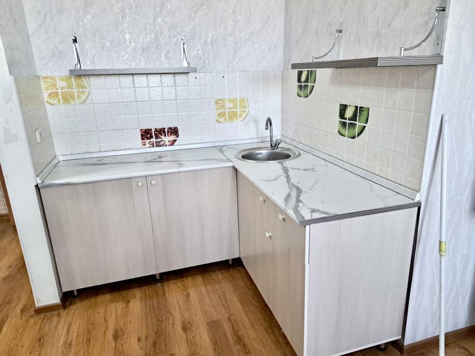 2 комнатную 13 000 Центр