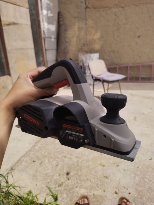 Crown шлефовая  машина ct14019x