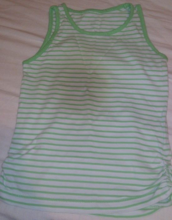 Продавам детски дрехи