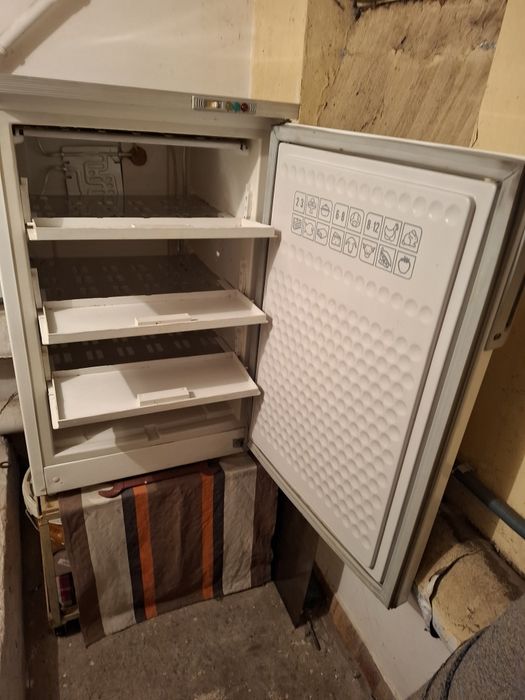 Congelator Arctic Clasic – 4 Sertare – Stare Bună de Funcționare.