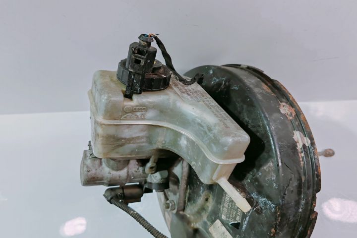 Tulumba Frana  cu pompa centrala 3C1614105 Volkswagen VW Tiguan prima