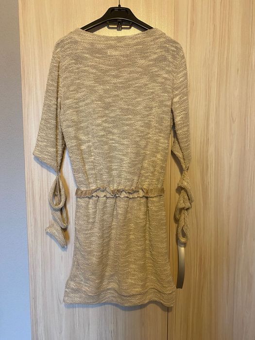 Продавам рокли/туники - Stradivarius, Bershka