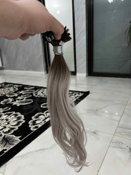 Vând extensii de păr natural, le am de 5 luni, dar nu le-am folosit ni