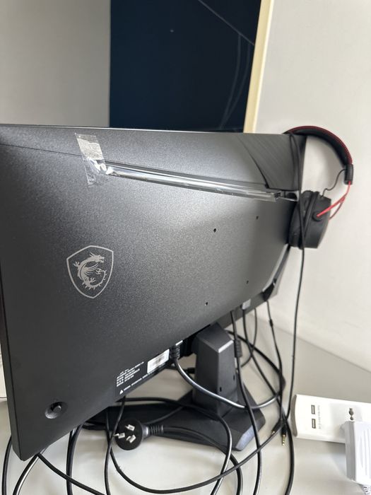 Монитор MSI 300HZ IPS