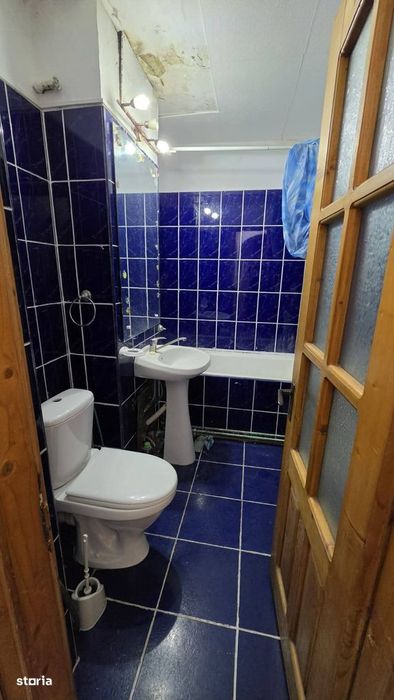 Vand apartament 3 camere et 1