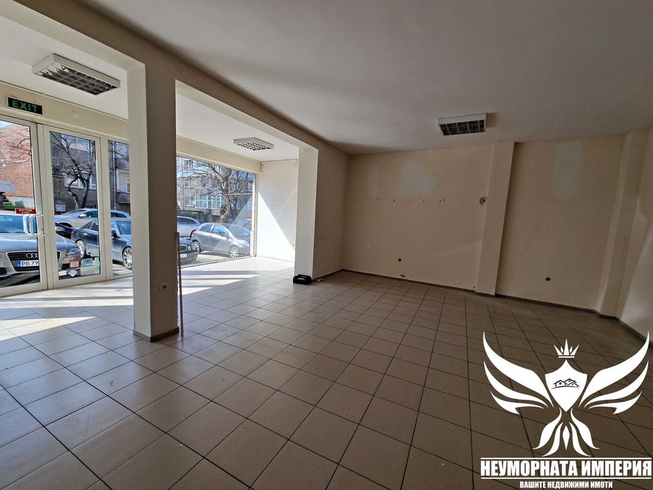 Дава се под наем Магазин в Асеновград - 180 кв.м за 727.77 € - Снимка #7