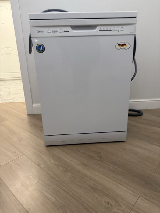 Посудомоечная машина Midea DWF12-5203