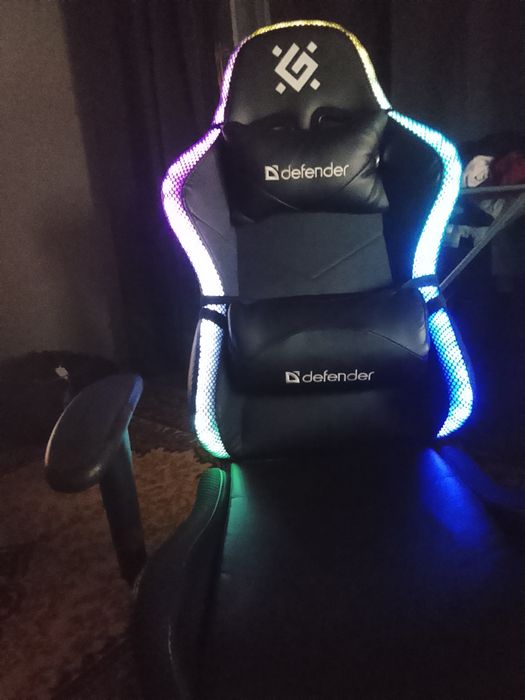 Продам игровое кресло