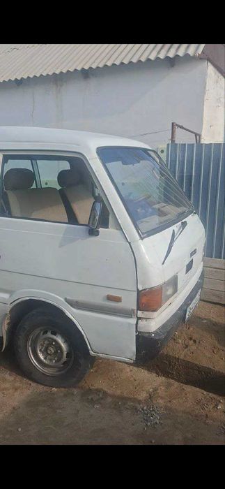 Көлік сатылады. Мазда БОНГО E2000