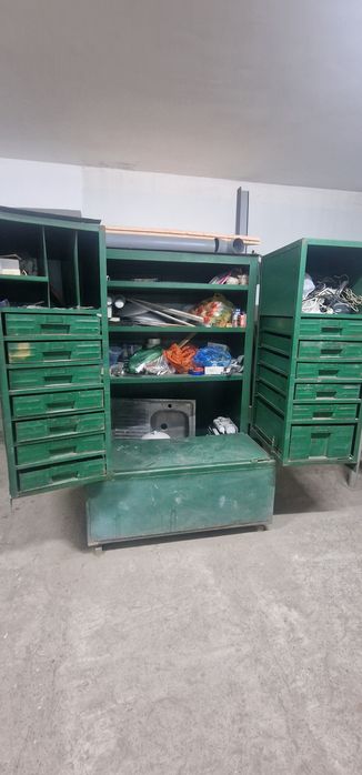 Шкаф для инструментов