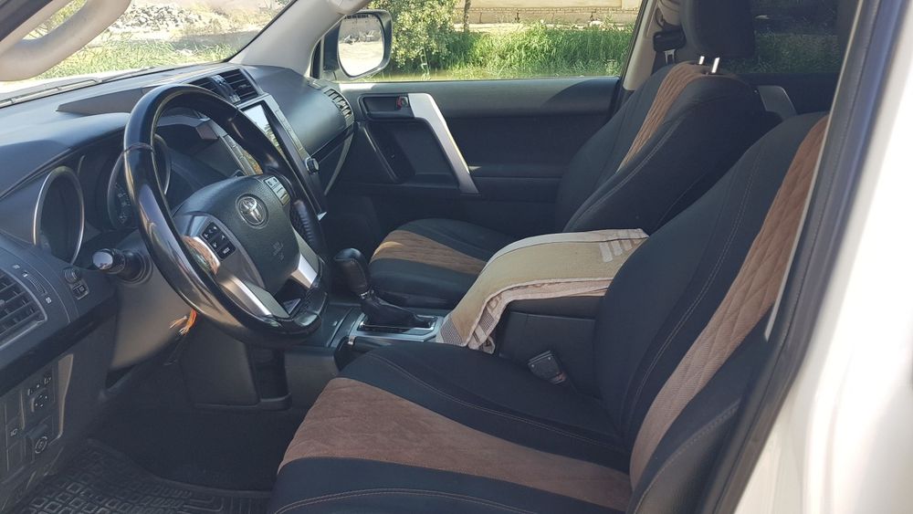 TAYOTA  prado sotiladi