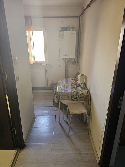 Inchiriez Garsoniera Rovine Helmat