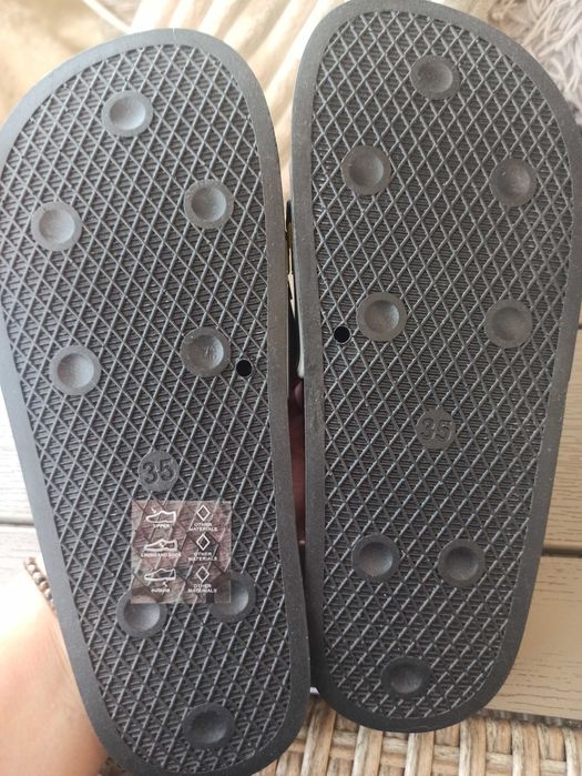 Детски джапанки на българска фирма