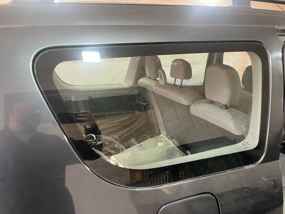 Geam dacia logan mcv spate portbagaj