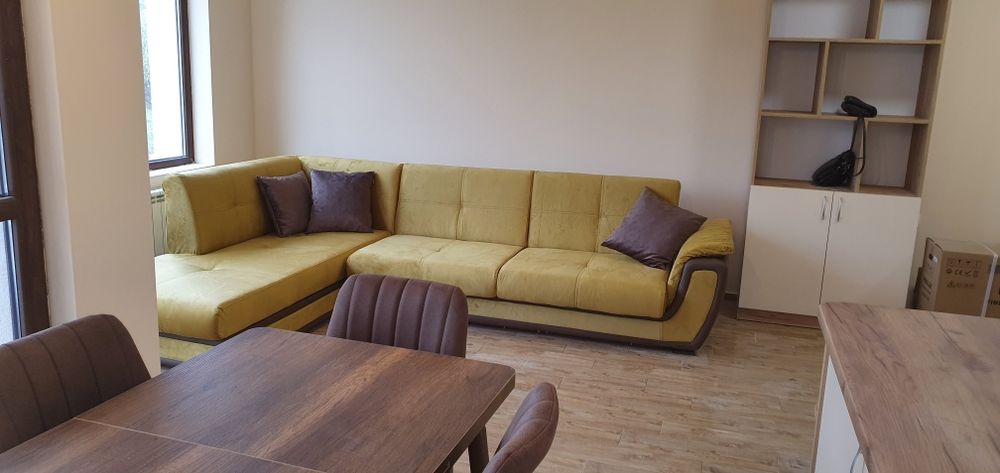 Дава се под наем Тристаен апартамент в Плевен, Дружба 1 - 110 кв.м за 612 € - Снимка #9