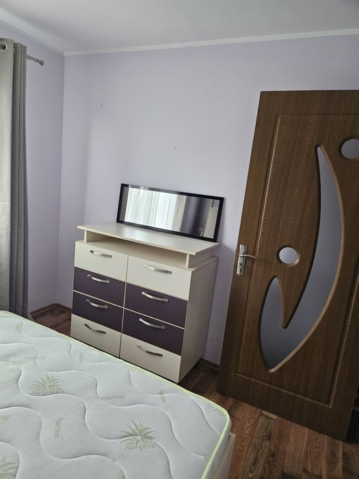 Apartament 3 camere de inchiriat