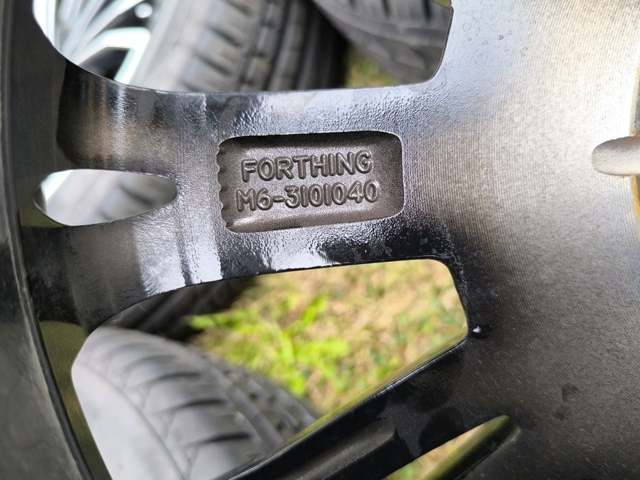 18 цола джанти с гуми за DongFeng Forthing U-Tour V9 / Toyota