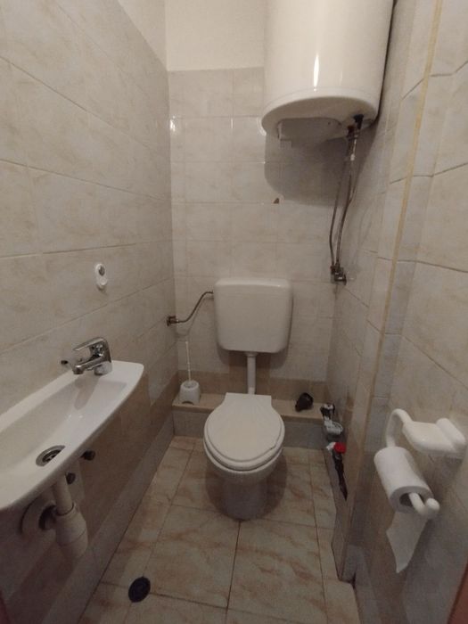 Дава се под наем Тристаен апартамент в Варна, Център - 88 кв.м за 637.5 € - Снимка #10