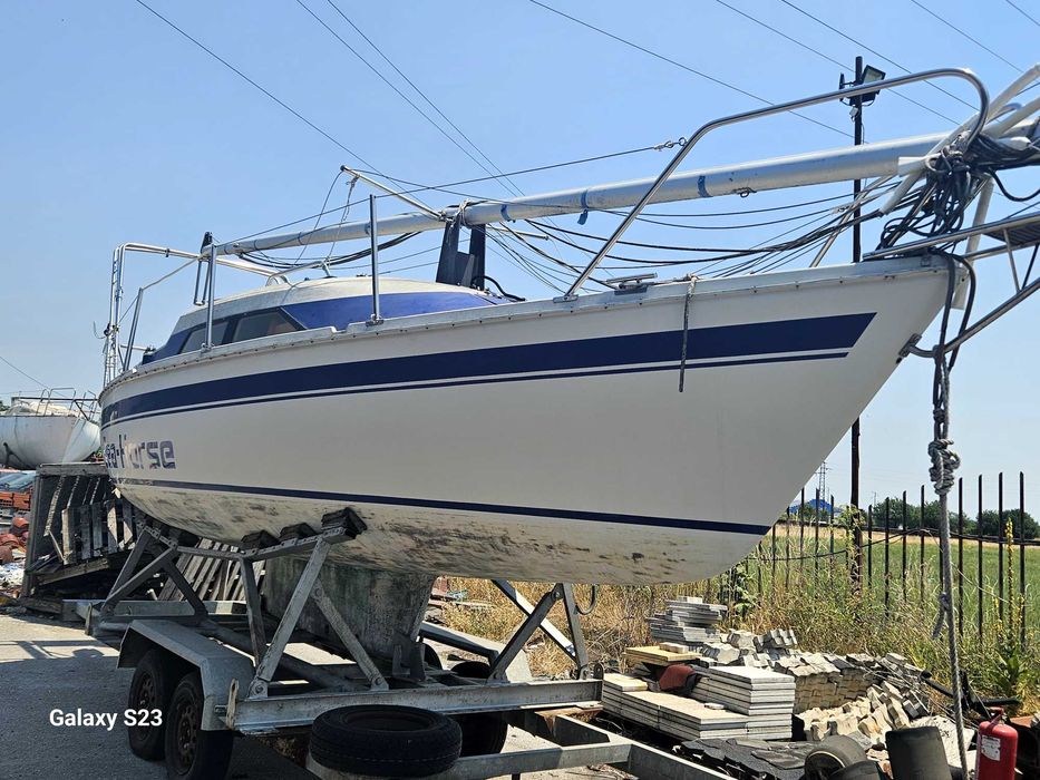 Ветроходна яхта "