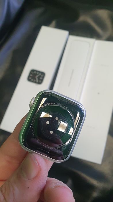 Apple Watch Seria 6 44 mm  Silver Aluminium