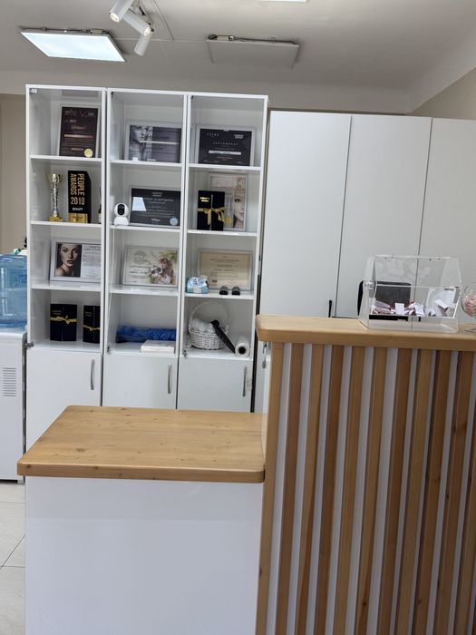 Кушетка в аренду в салоне красоты