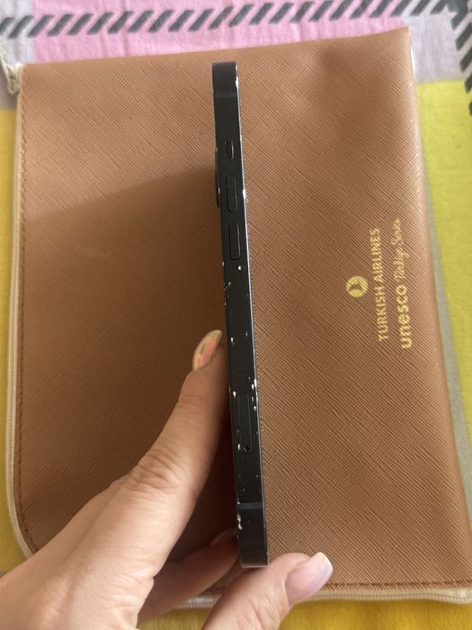 Продам 13 iphone 128 ГБ