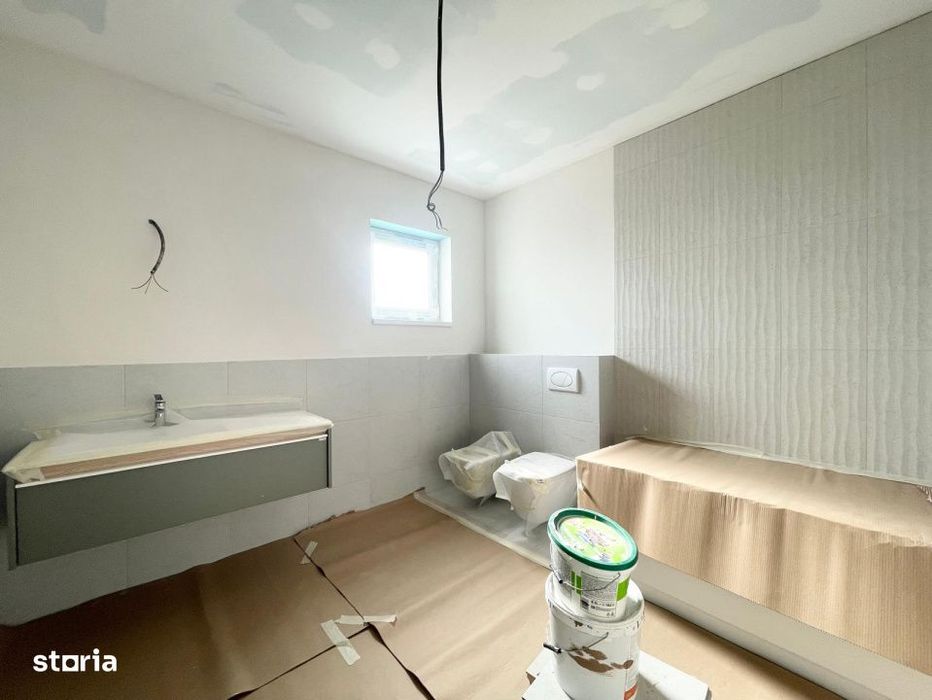 Duplex 5 camere, separat prin CT Mosnita Noua