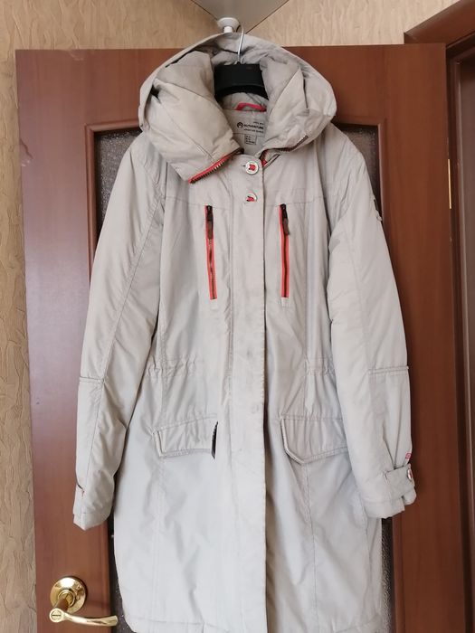 Продаю  куртку, весна, осень.