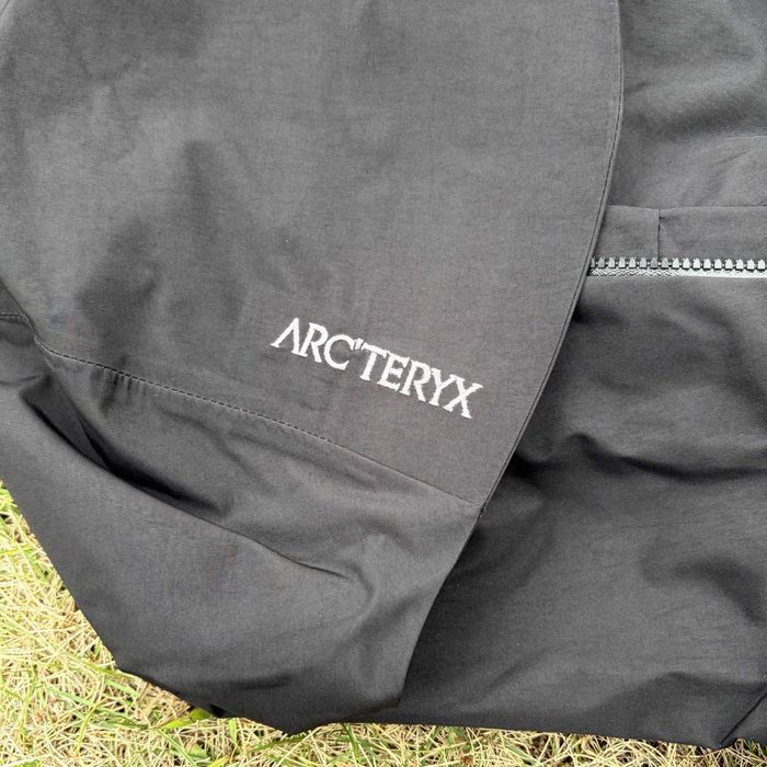 Куртка Arcteryx Beta SL Jacket Black Sapphire