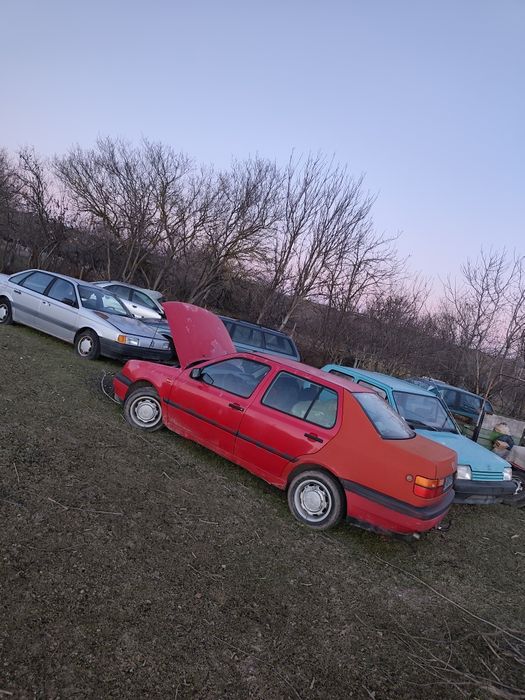 Венто 1.8 И 1.6 на части