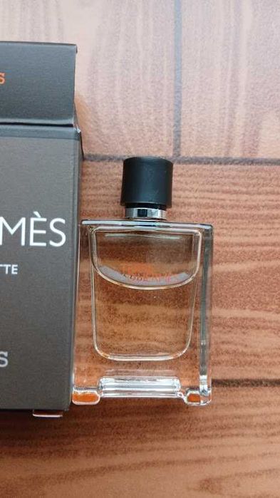 Miniparfum Hermés Terre D'Hermés EdT 5 ml + cadou