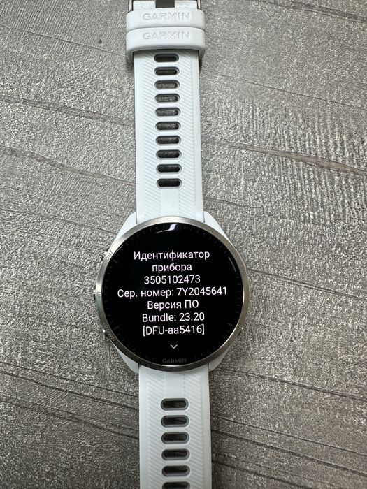 Спортивные смарт-часы Garmin Forerunner 965