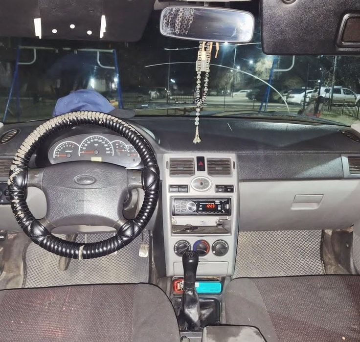 Продам Приору 2010