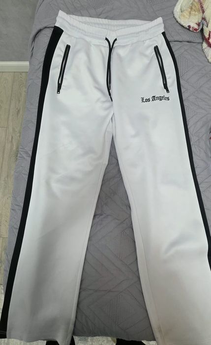 Продам трико рост 170-180 белое